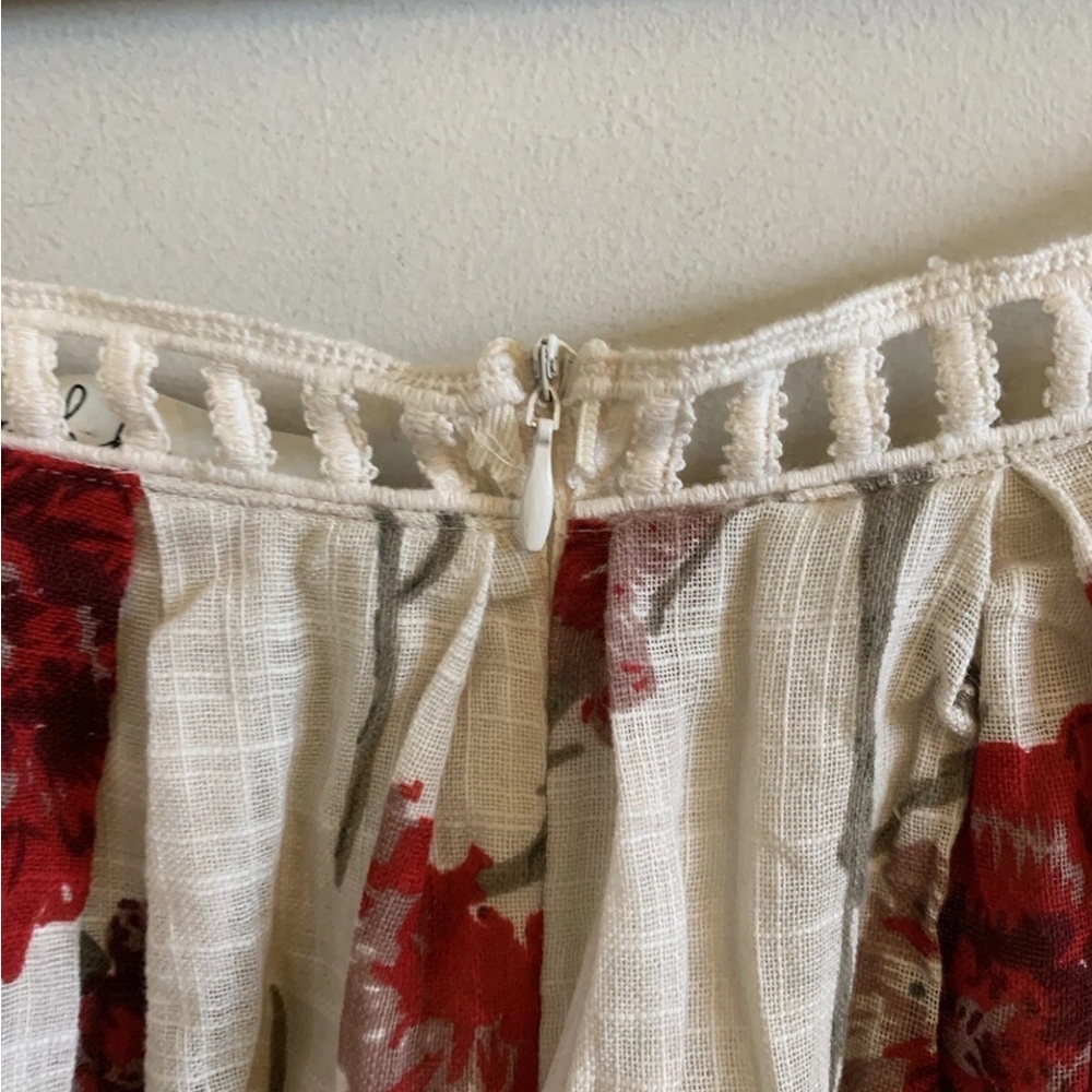 Floral A-Line Skirt in Red and Cream - Picture 4 of 6